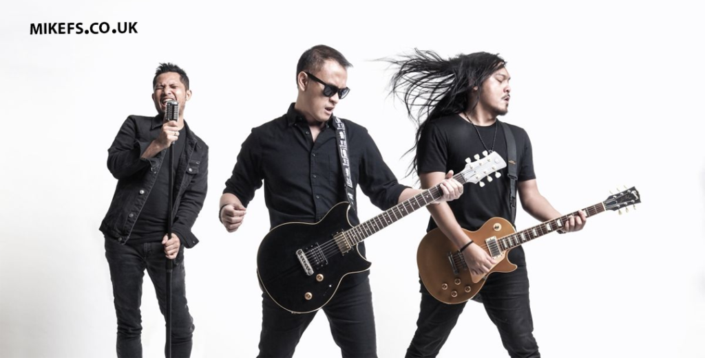 Andra and The Backbone